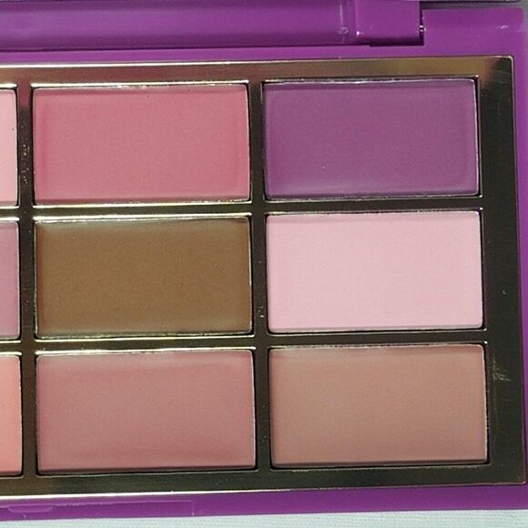 Cheeky Rose Beauty - Thumbnail: Glossy Baby Lip Gloss Palette - Picture 6 of 8